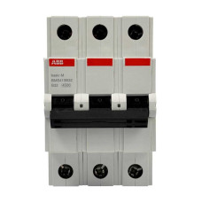Автоматичний вимикач ABB basic M 3P B32